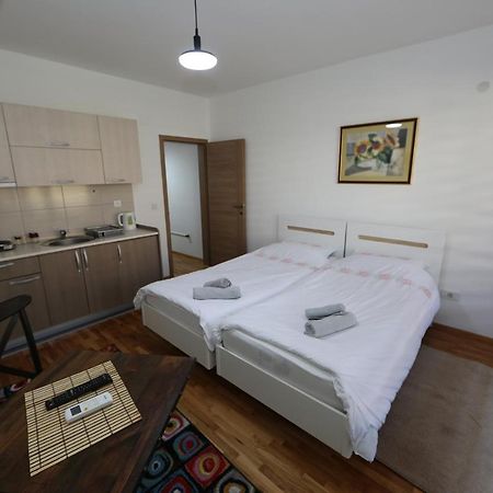 Apartments Una Ohrid Bagian luar foto