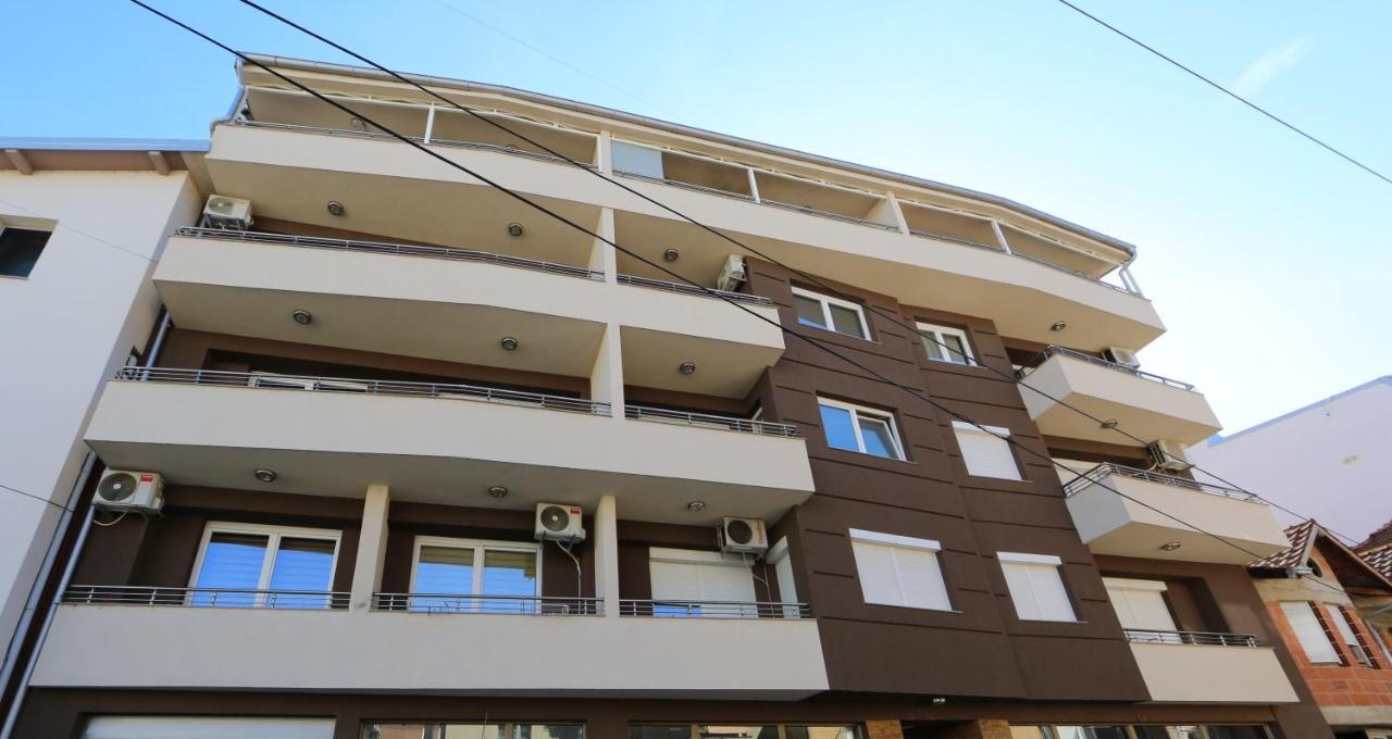 Apartments Una Ohrid Bagian luar foto