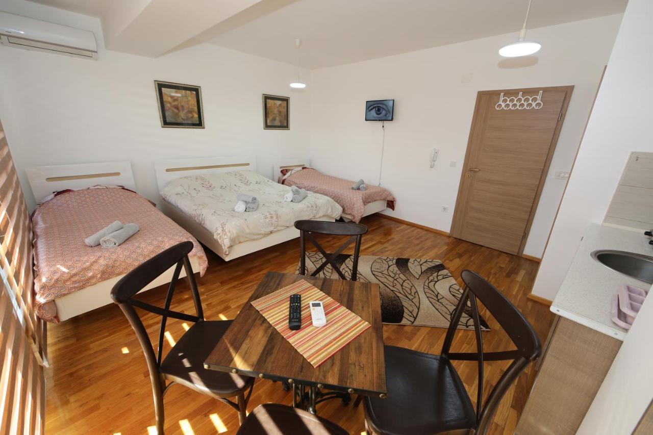 Apartments Una Ohrid Bagian luar foto